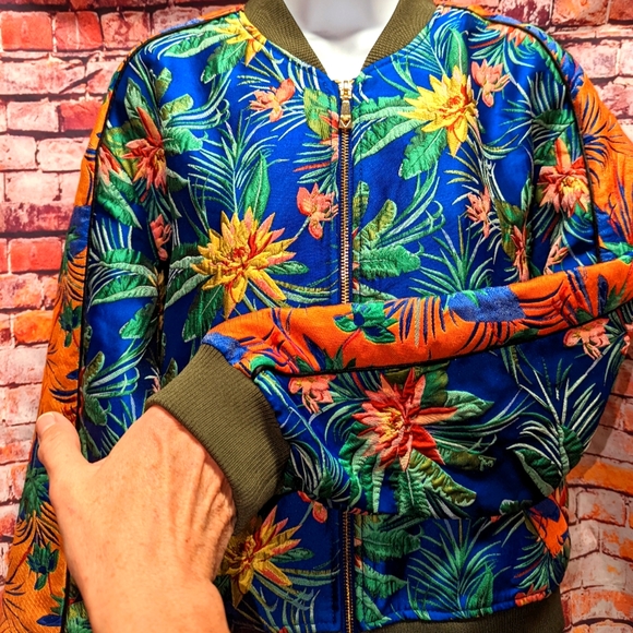 Guess Paradise Jacquard Embroidery Bomber Jacket Medium - Picture 4 of 12